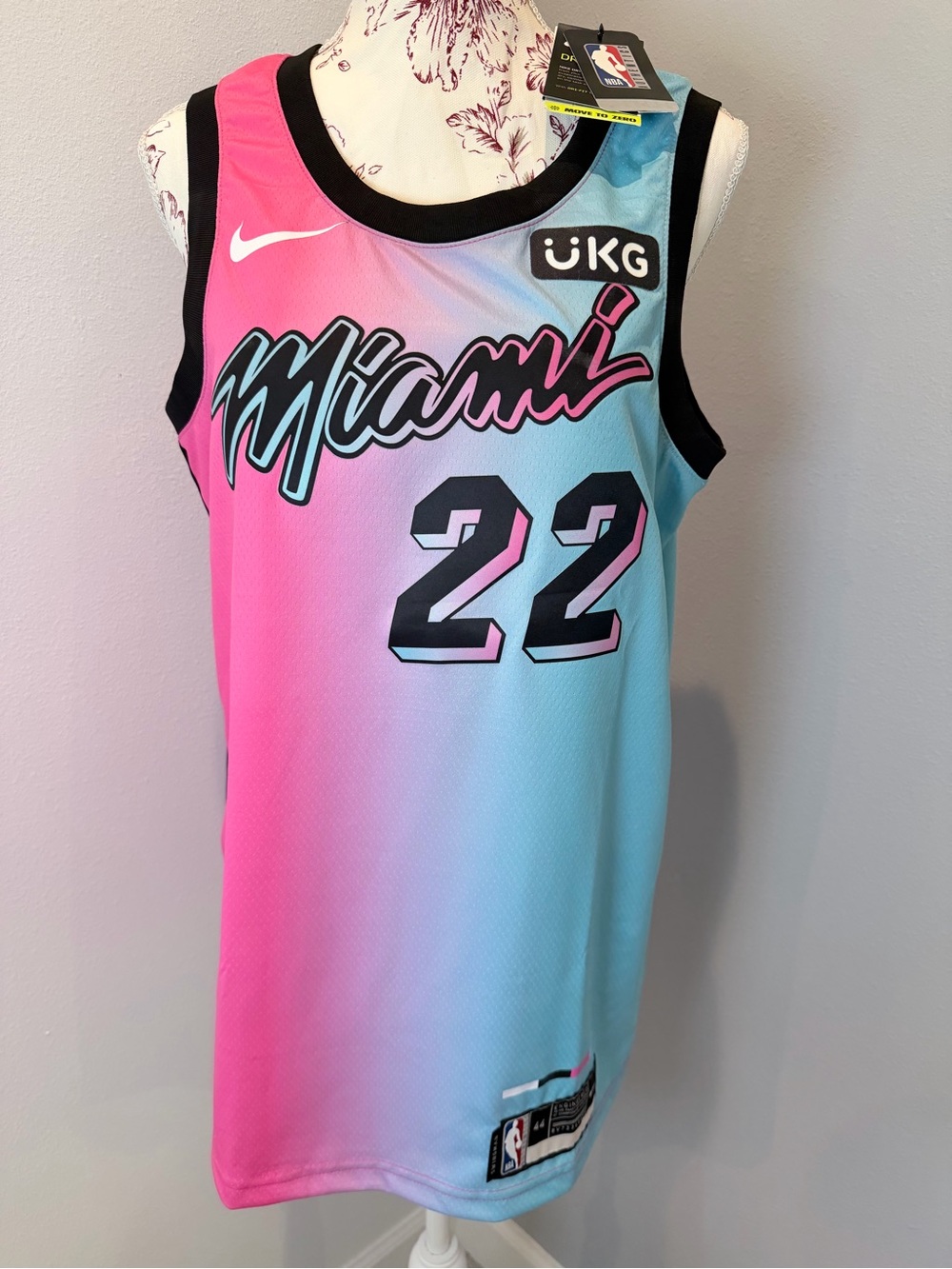 NWT Nike Miami Heat Jimmy Butler #22 ViceVersa Swingman Jersey Men’s DRI FIT M